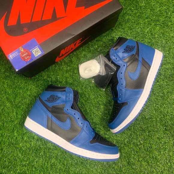 2022 Air Jordan 1 Retro High OG “Marina Blue” - Picture 12 of 15